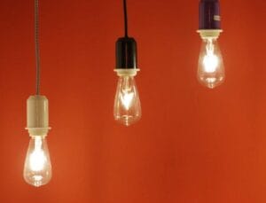 LED sijalka E27 ST64 8W 700lm ZLATO steklo FILAMENT - slika 4