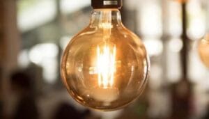 LED sijalka E27 G95 4W 400lm ZLATO steklo FILAMENT - slika 5