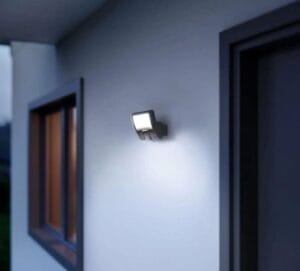 LED reflektor 9,3W 3000k 862lm IP44 STEINEL s senzorjem - slika 15